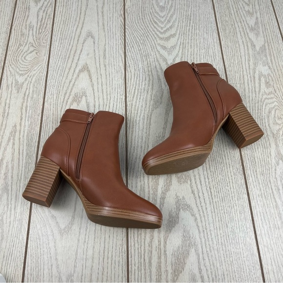 Giani Bernini Women's Trumann Memory Foam Block Heel Dress Booties 8M Cinnamon - Picture 4 of 9